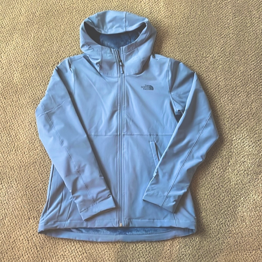 North Face Women’s Jacket M in Folk Blue.. NWT